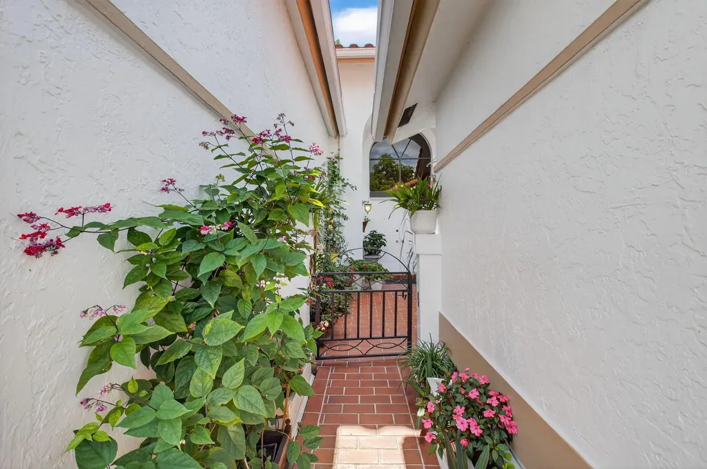 10559 Ladypalm Lane Boca Raton FL 33498