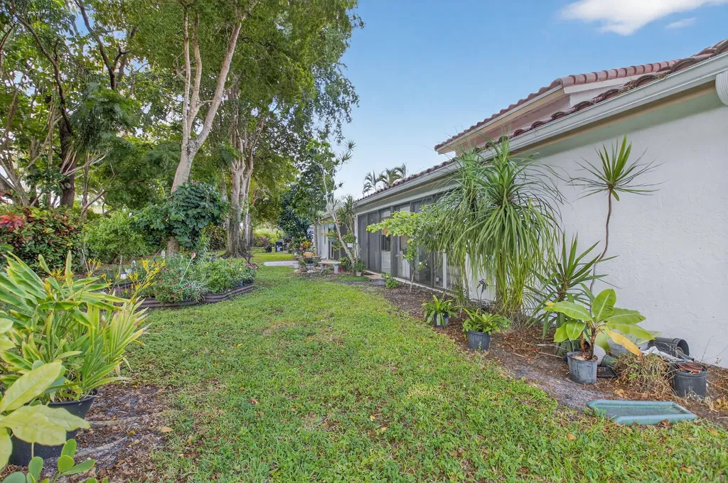 10559 Ladypalm Lane Boca Raton FL 33498