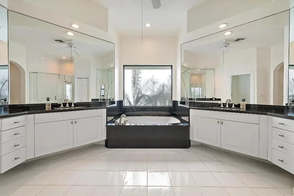 11771 Stonehaven Way Palm Beach Gardens FL 33412