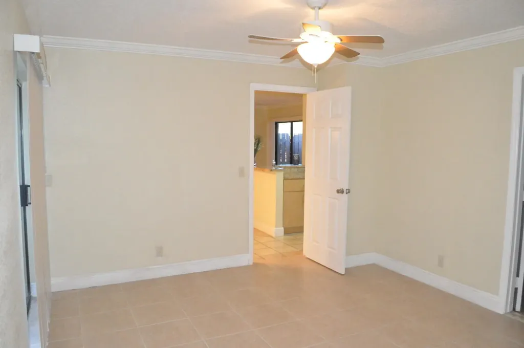 10 Crossings Circle Boynton Beach FL 33435