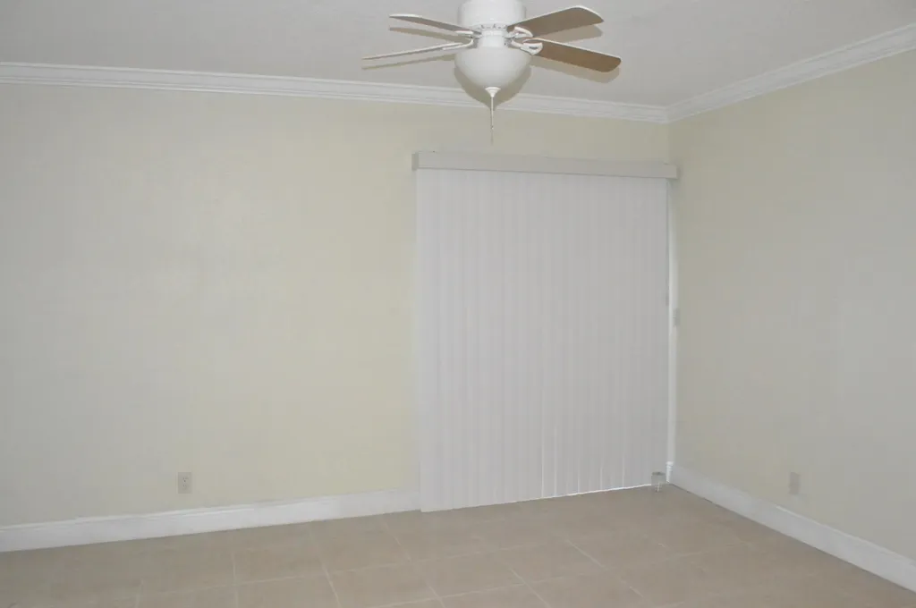 10 Crossings Circle Boynton Beach FL 33435