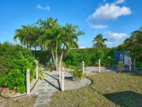 11055 SE Federal Highway Hobe Sound FL 33455