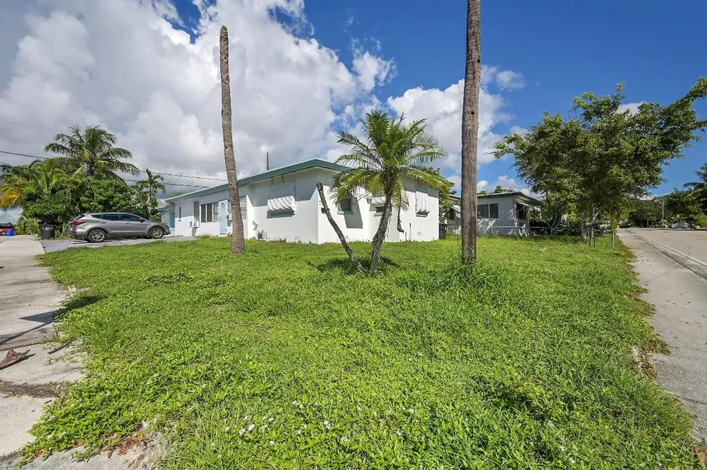 721 N A Street Lake Worth Beach FL 33460