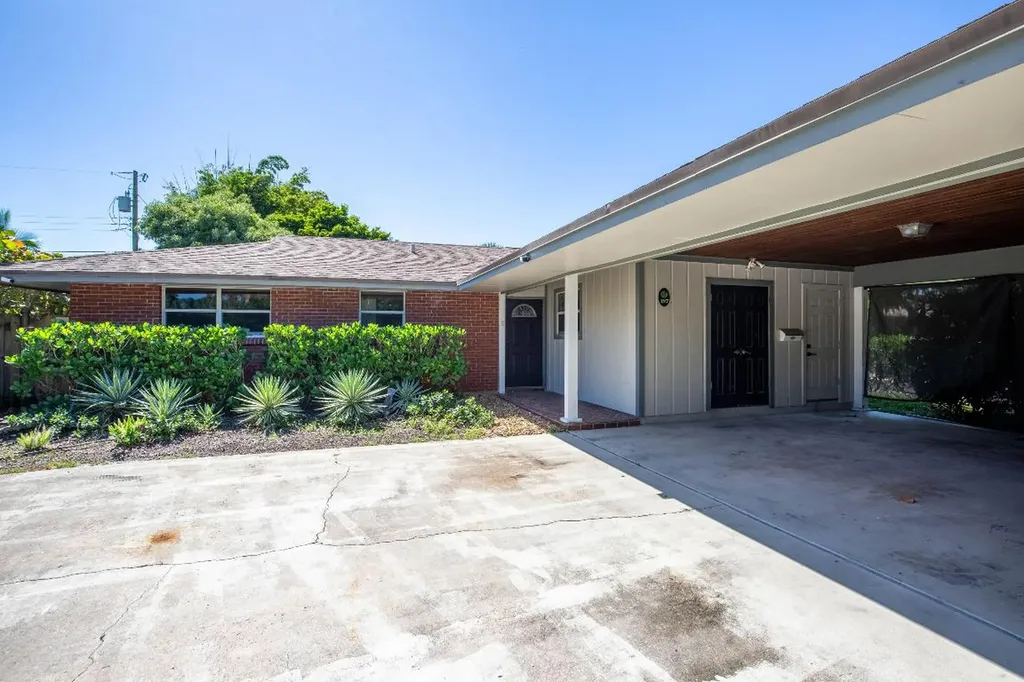 187 Auburn Drive Lake Worth Beach FL 33460