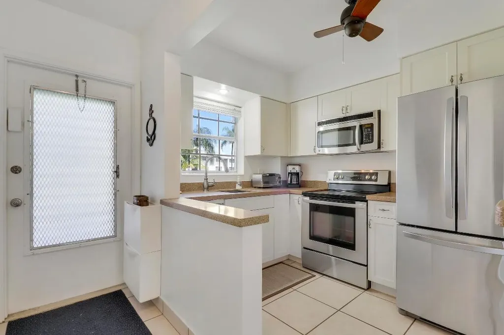 298 SE 6th Avenue Pompano Beach FL 33060