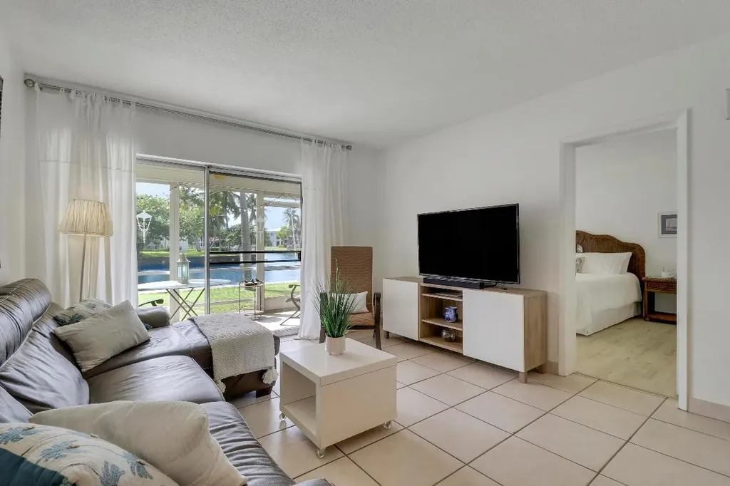 298 SE 6th Avenue Pompano Beach FL 33060