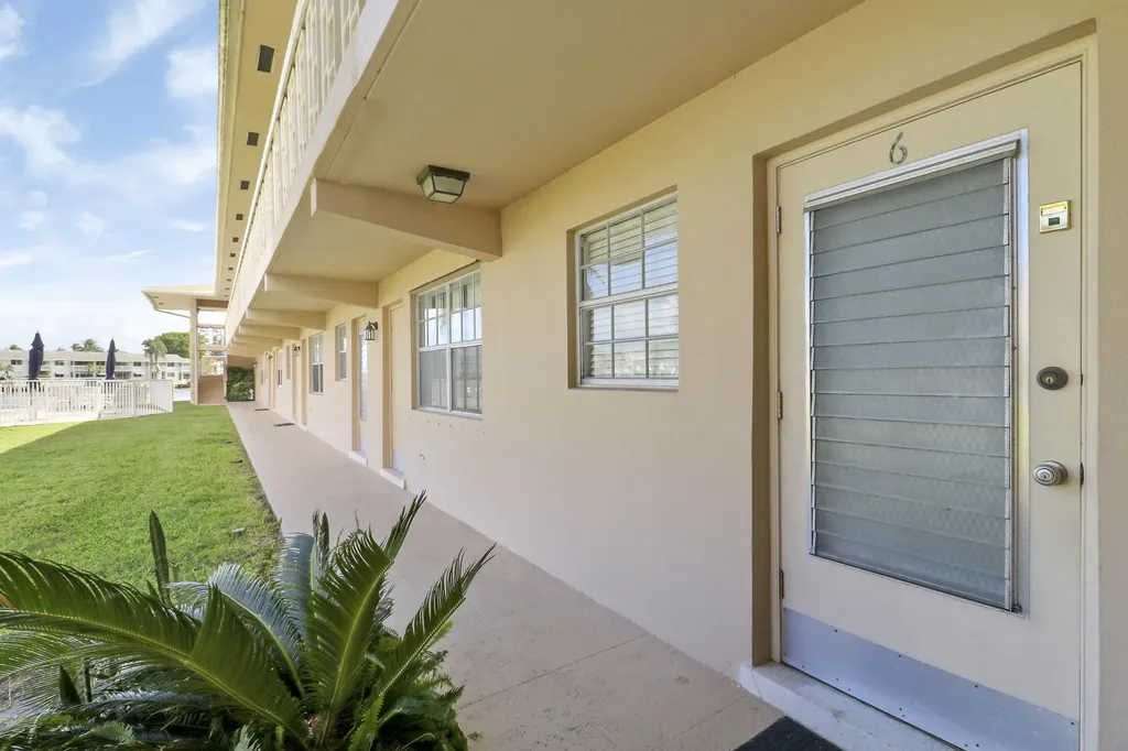 298 SE 6th Avenue Pompano Beach FL 33060