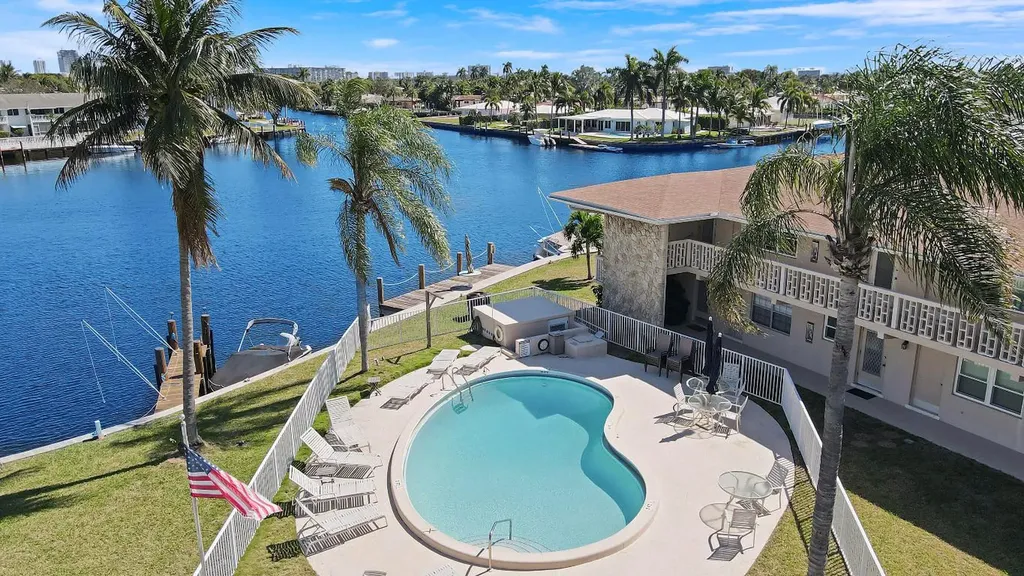 298 SE 6th Avenue Pompano Beach FL 33060