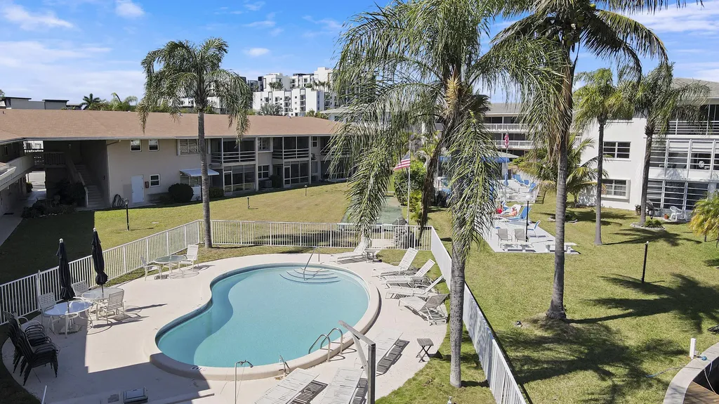 298 SE 6th Avenue Pompano Beach FL 33060