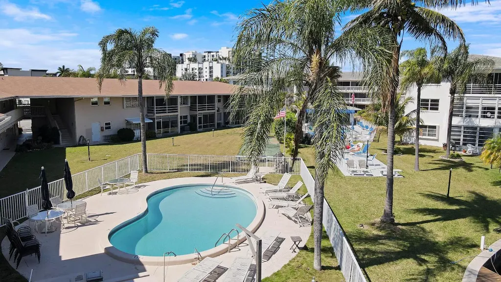 298 SE 6th Avenue Pompano Beach FL 33060