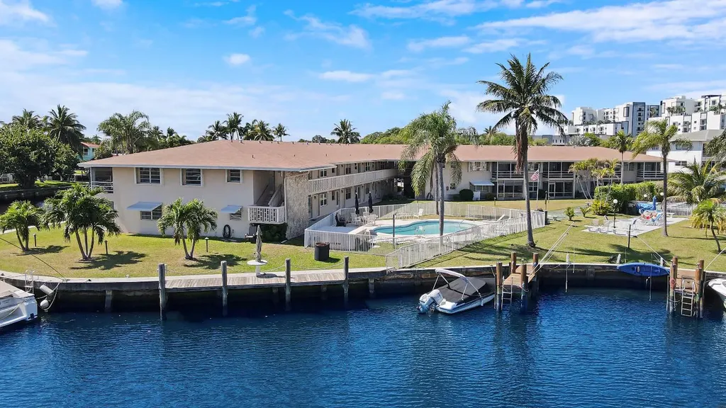 298 SE 6th Avenue Pompano Beach FL 33060