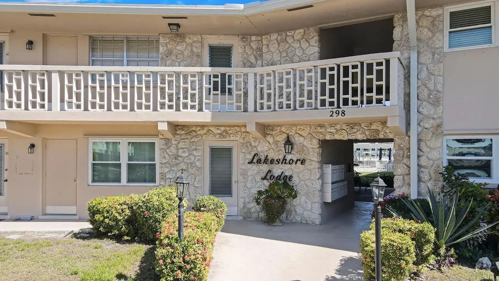 298 SE 6th Avenue Pompano Beach FL 33060