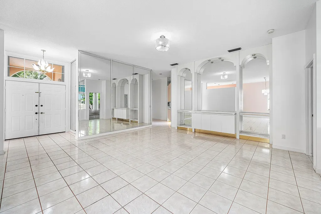 1115 Gator Trail West Palm Beach FL 33409