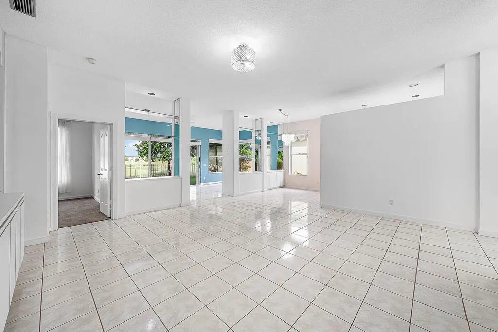1115 Gator Trail West Palm Beach FL 33409
