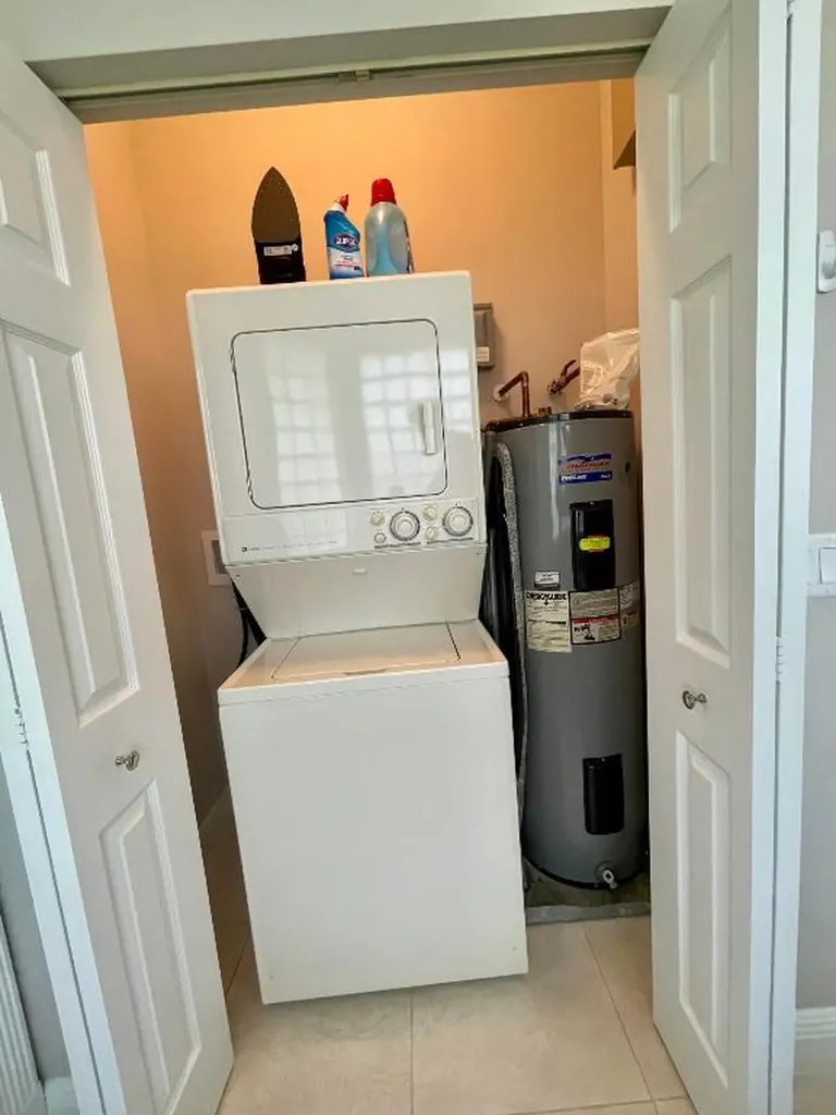 15590 Hawker Lane Wellington FL 33414