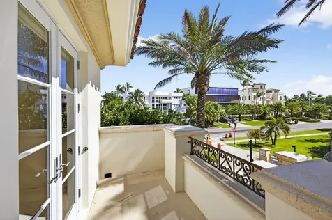 4002 S Ocean Boulevard Highland Beach FL 33487