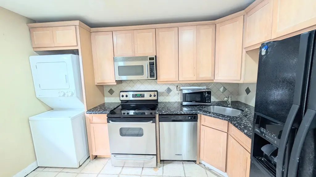 860 SE 6th Avenue Deerfield Beach FL 33441
