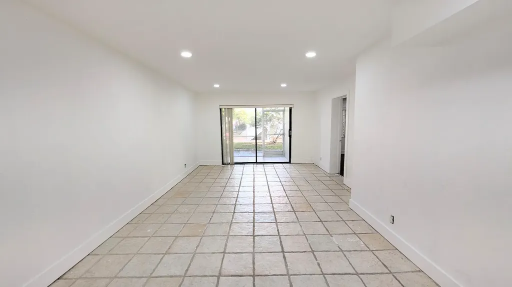 860 SE 6th Avenue Deerfield Beach FL 33441