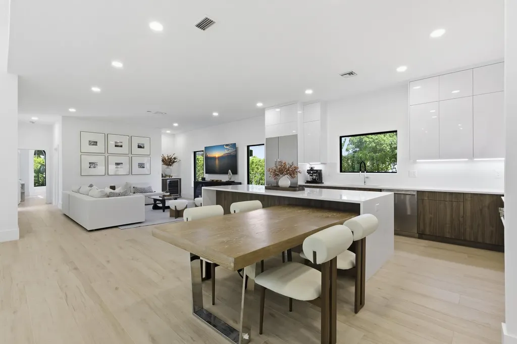 2557 Seminole Circle West Palm Beach FL 33409