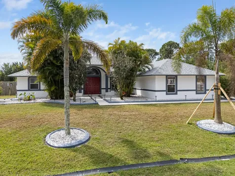 6028 NW Winfield Drive Port St Lucie FL 34986