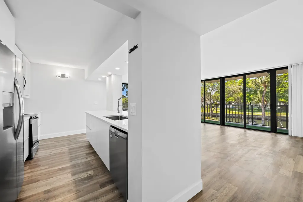 799 Jeffery Street Boca Raton FL 33487