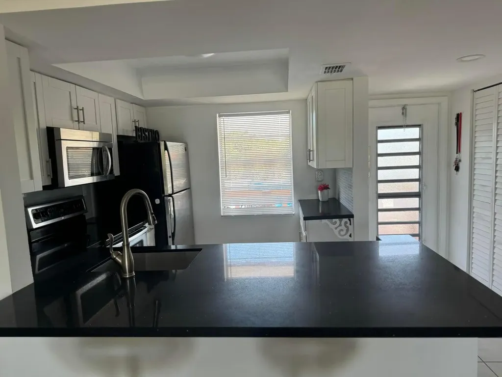 9272 SW 3rd Street Boca Raton FL 33428