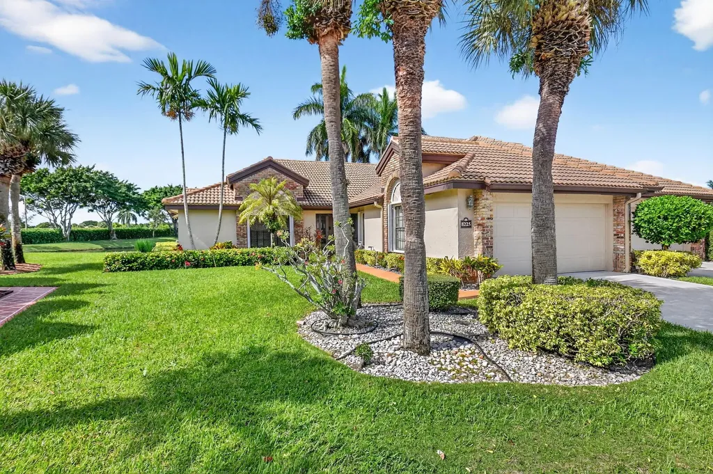 8225 Cassia Drive Boynton Beach FL 33472