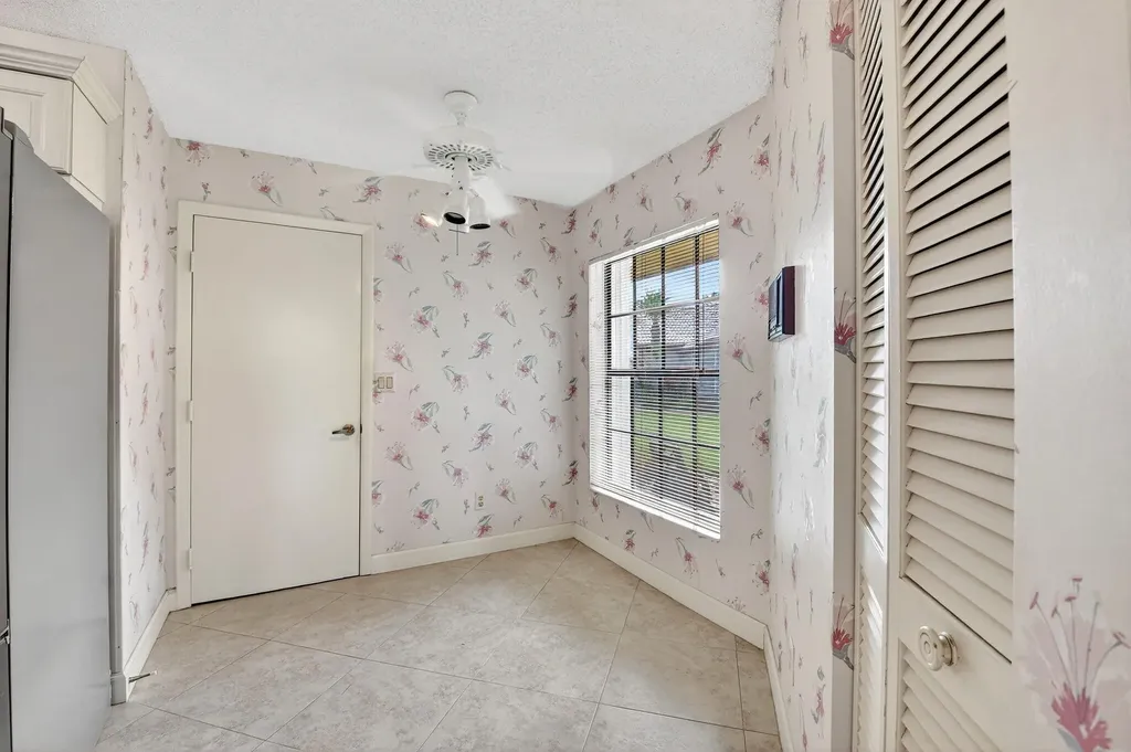 8225 Cassia Drive Boynton Beach FL 33472