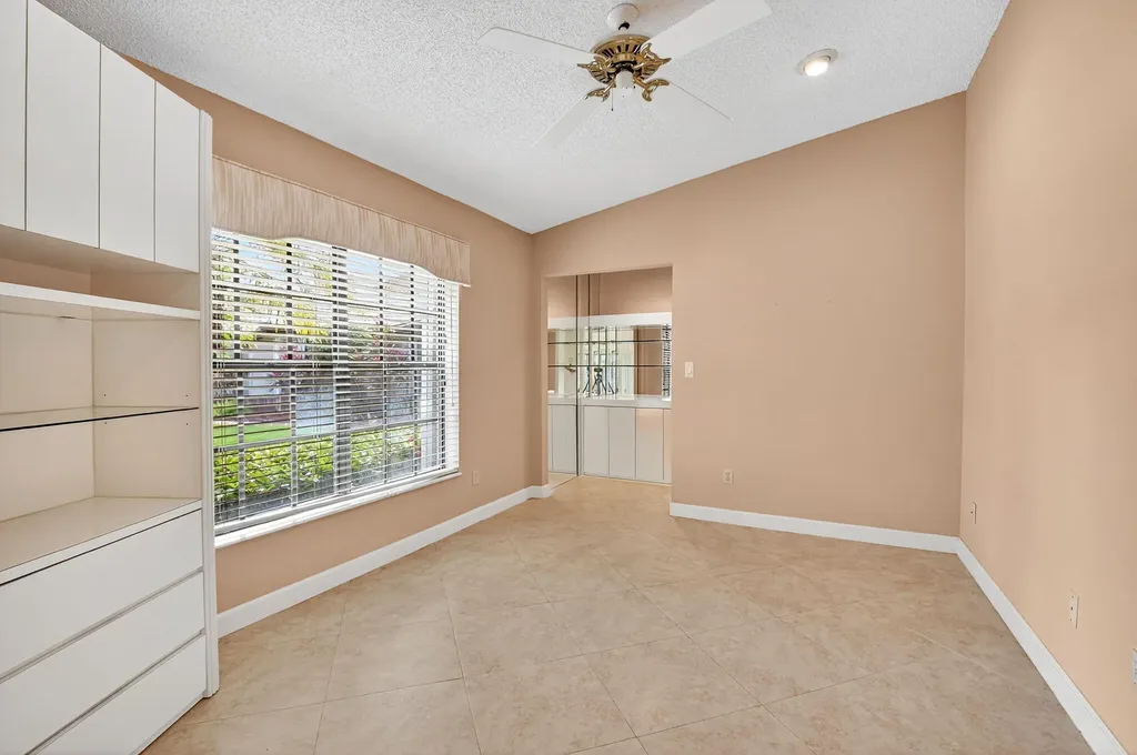 8225 Cassia Drive Boynton Beach FL 33472
