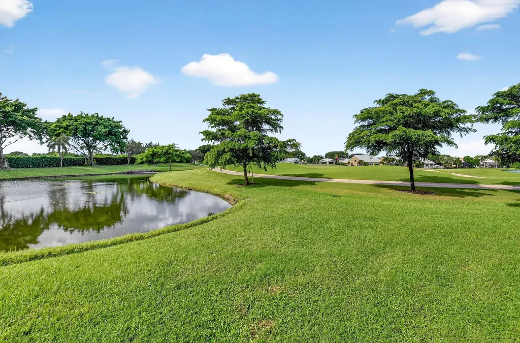 8225 Cassia Drive Boynton Beach FL 33472