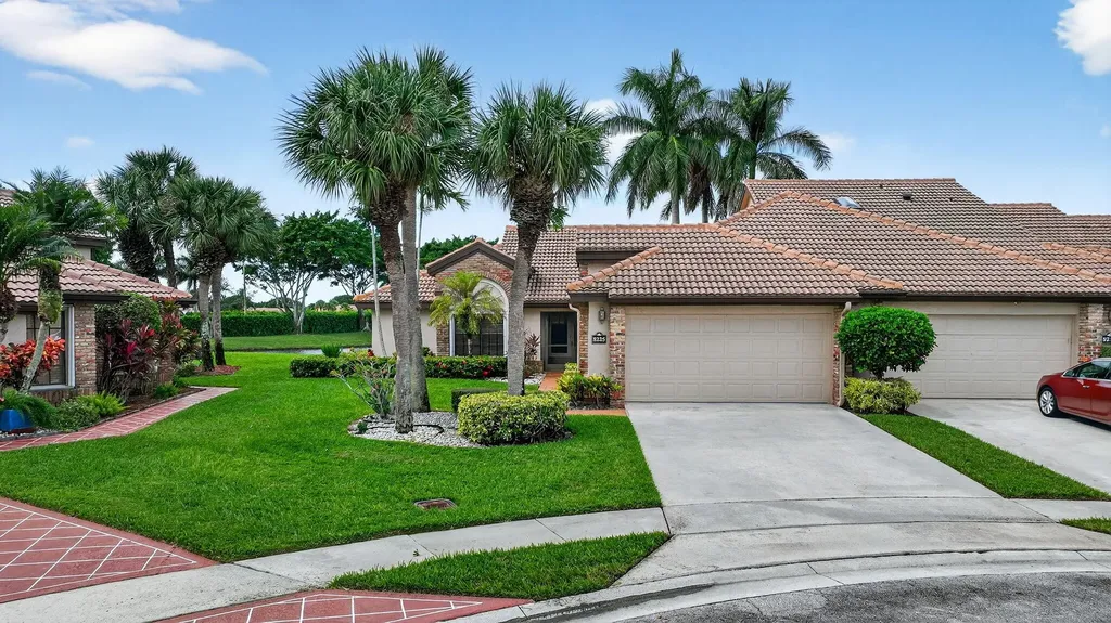 8225 Cassia Drive Boynton Beach FL 33472