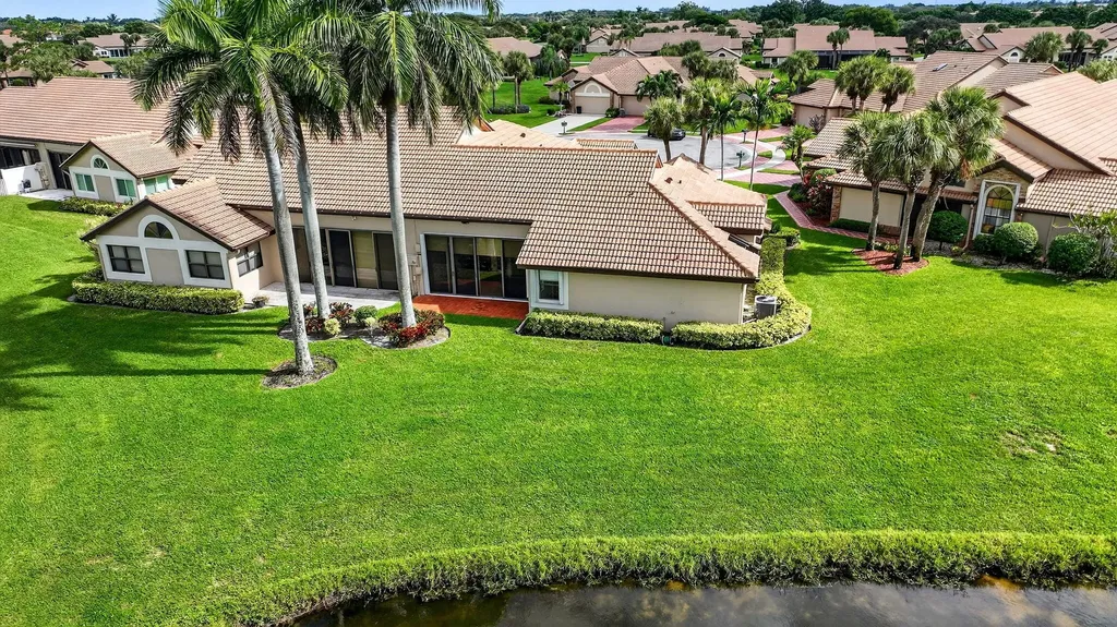 8225 Cassia Drive Boynton Beach FL 33472