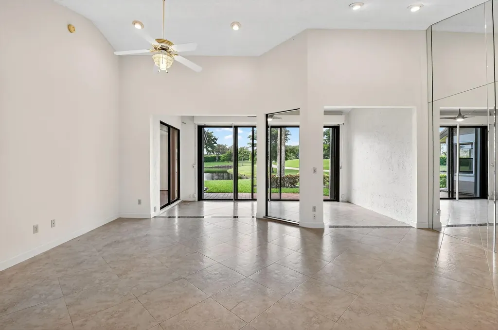 8225 Cassia Drive Boynton Beach FL 33472