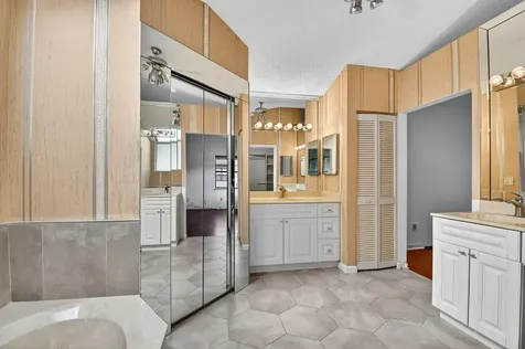 8225 Cassia Drive Boynton Beach FL 33472