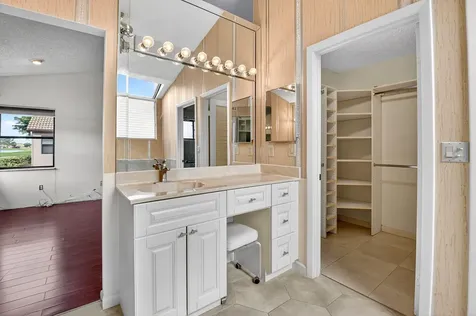 8225 Cassia Drive Boynton Beach FL 33472
