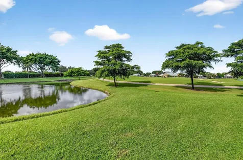 8225 Cassia Drive Boynton Beach FL 33472