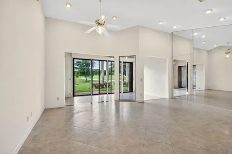 8225 Cassia Drive Boynton Beach FL 33472