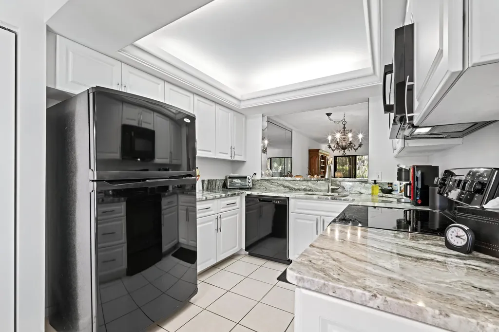 5153 Oak Hill Lane Delray Beach FL 33484