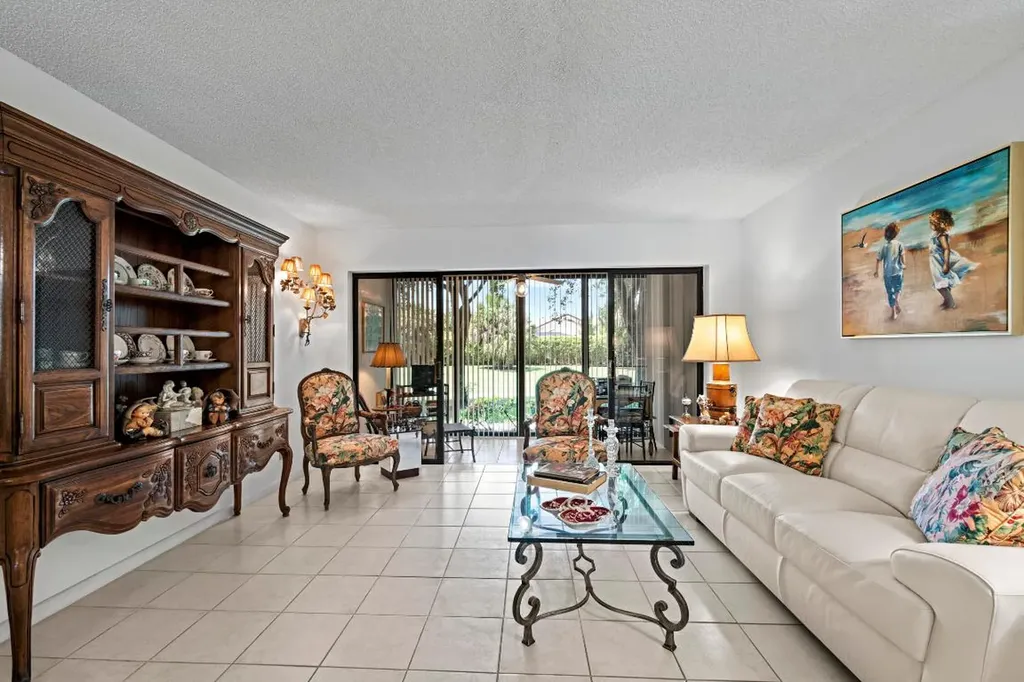 5153 Oak Hill Lane Delray Beach FL 33484