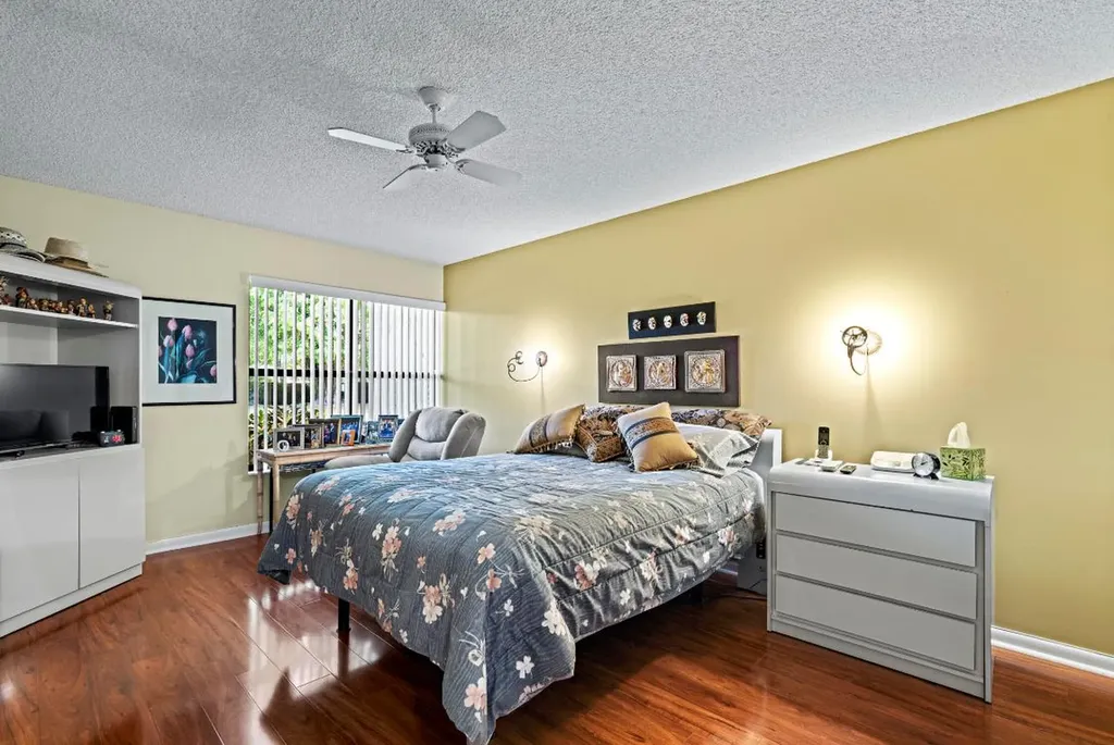 5153 Oak Hill Lane Delray Beach FL 33484