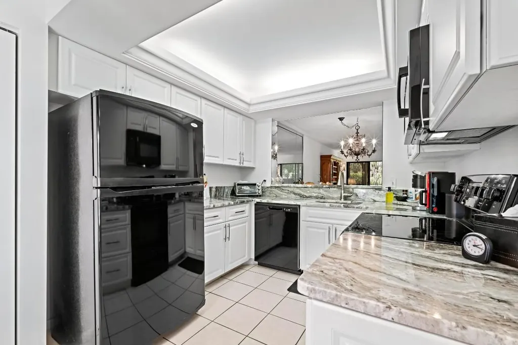 5153 Oak Hill Lane Delray Beach FL 33484