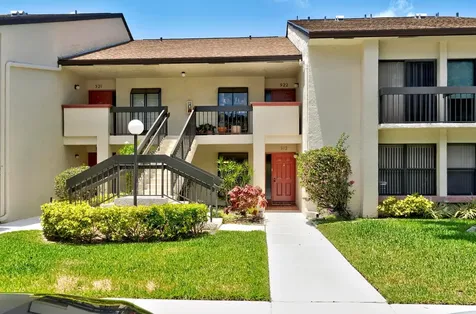 5153 Oak Hill Lane Delray Beach FL 33484