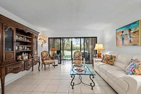 5153 Oak Hill Lane Delray Beach FL 33484