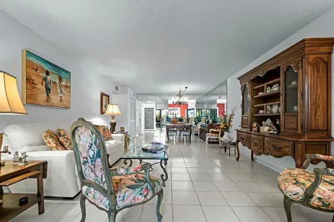 5153 Oak Hill Lane Delray Beach FL 33484