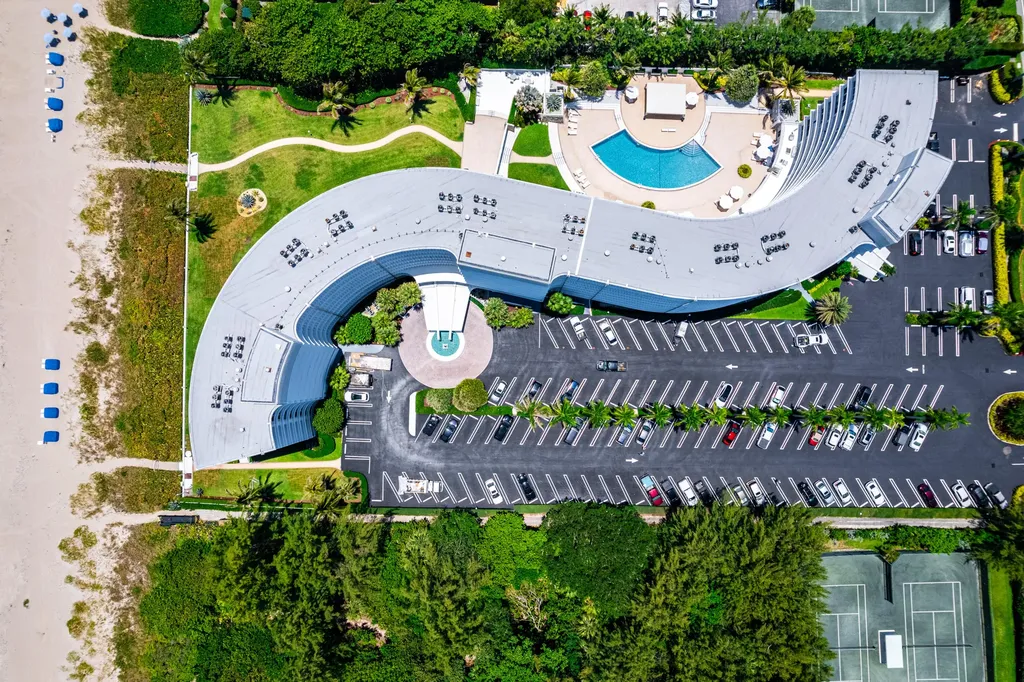 2780 S Ocean Boulevard Palm Beach FL 33480