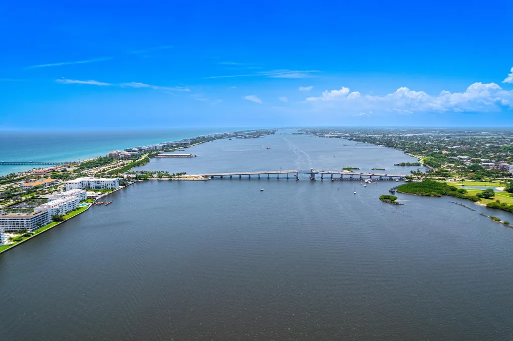 2780 S Ocean Boulevard Palm Beach FL 33480