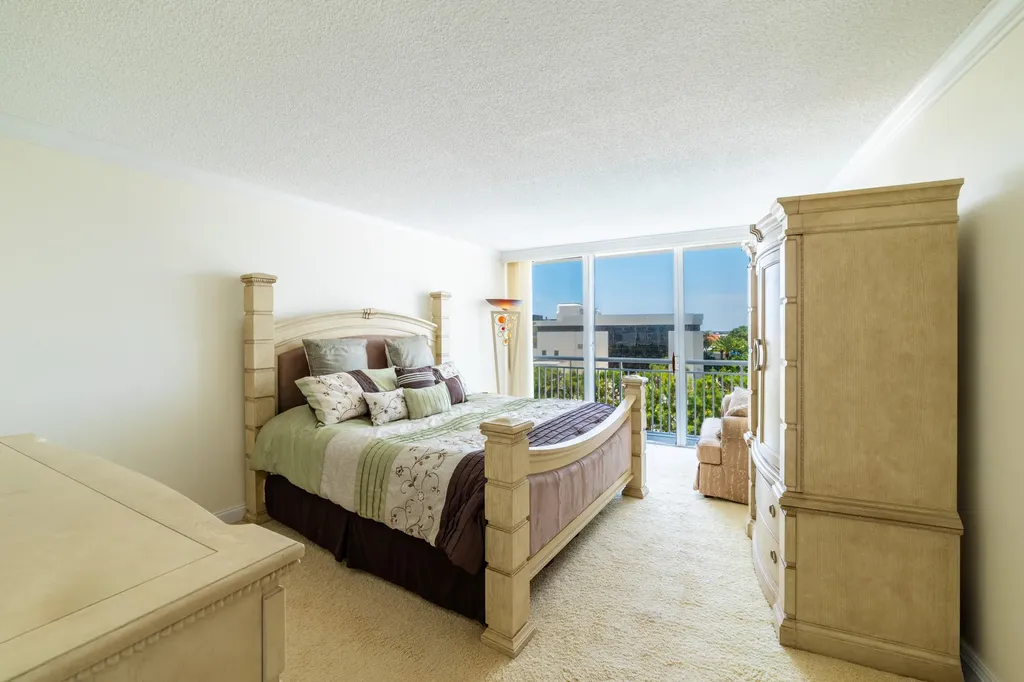 2780 S Ocean Boulevard Palm Beach FL 33480