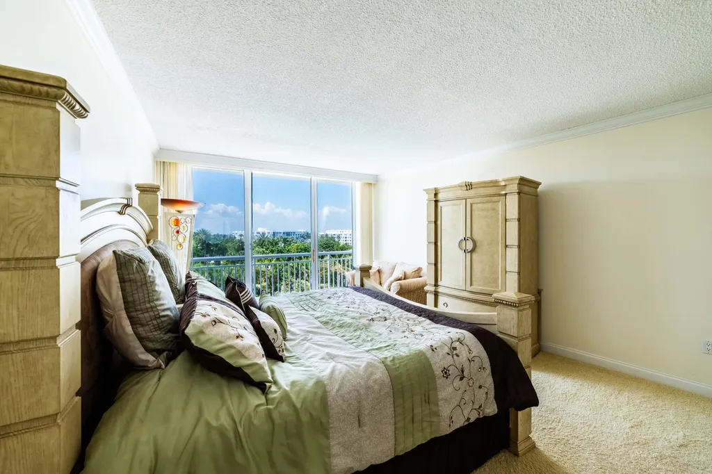 2780 S Ocean Boulevard Palm Beach FL 33480