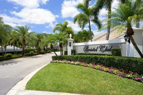 32 Admirals Court Palm Beach Gardens FL 33418