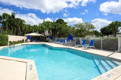 32 Admirals Court Palm Beach Gardens FL 33418